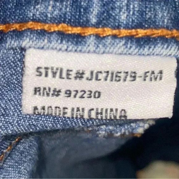 𝅺YOUNIQUE Size 7 Denim Paint Splashed Mini Skirt ❤️ - Picture 4 of 6